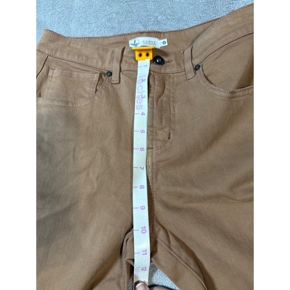 NEW Carve Designs Size 6 CARSON JEAN
Mid Rise Relaxed Slim Boyfriend Brown - Picture 3 of 8